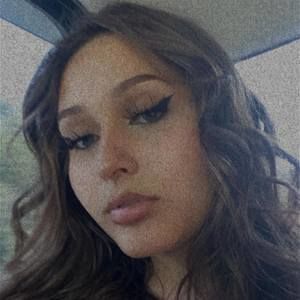 Meet your Posher, Mackenzie